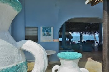 Parrot Cove Lodge