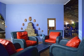 Parrot Cove Lodge