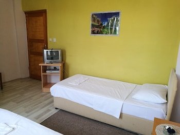 Yali Hotel