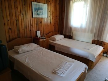 Yali Hotel