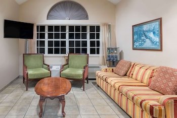 Knights Inn & Suites Allentown