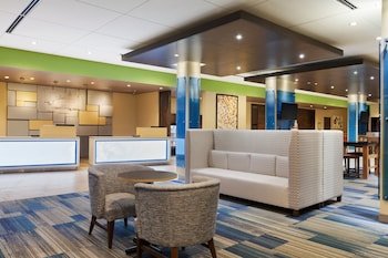 Holiday Inn Express & Suites Edinburg-Mcallen Area