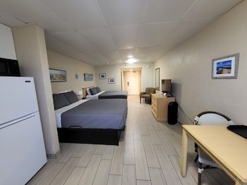 Beachside Motel