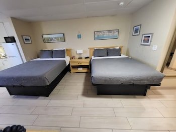 Beachside Motel