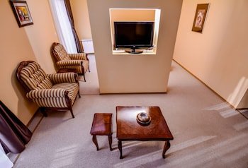 Hotel Majna