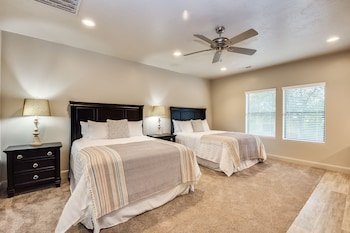 Watchman Villas
