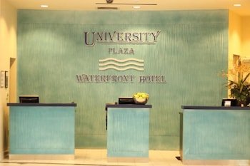 University Plaza Waterfront