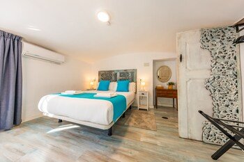 Casa Paraiso Boutique B&B