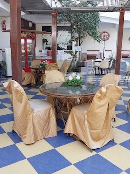 Rezeiky Hotel & Camping Luxor