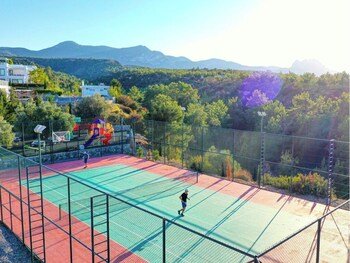 Sun Valley Resort & Residency Hotel