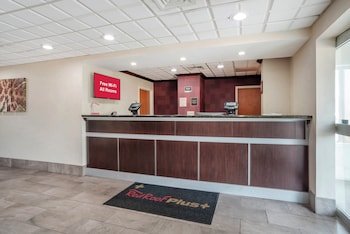 Red Roof Inn & Suites Vicksburg
