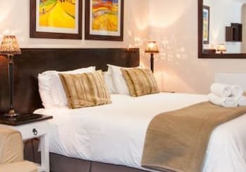 Hobie Beach Guest House