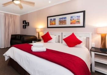 Hobie Beach Guest House