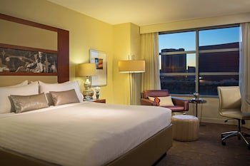 Renaissance Las Vegas Hotel