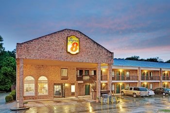 Super 8 by Wyndham Marietta/West/Atl Area