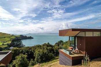 Omana Luxury Villa