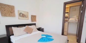 Acqua Residences by Alamo Vacation Homes