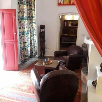 Riad Dar Adul