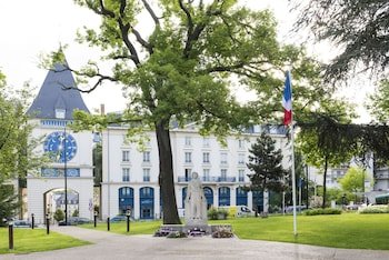 Grand Hôtel Plessis Robinson