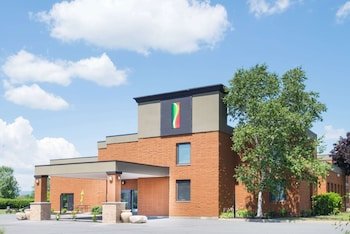Super 8 by Wyndham Plattsburgh