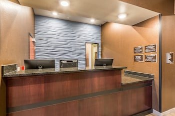 Cobblestone Hotel & Suites Stevens Point
