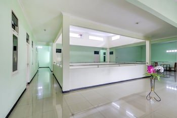 Djati Guest House By OYO