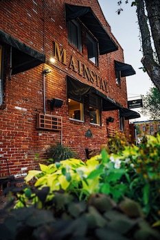 Mainstay Inn