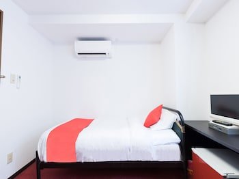 Business Hotel TOKA (Tokyo Business Hotel Donghua)