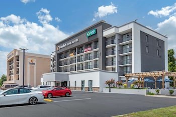 Quality Inn & Suites Spring Lake - Fayetteville Near Fort Liberty