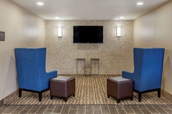 Quality Inn & Suites Spring Lake - Fayetteville Near Fort Liberty