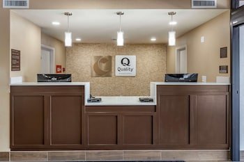 Quality Inn & Suites Spring Lake - Fayetteville Near Fort Liberty