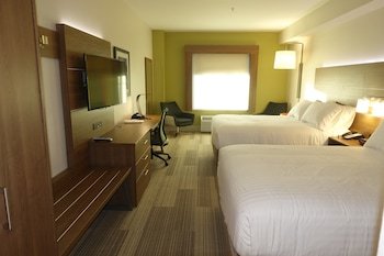 Holiday Inn Express & Suites Brentwood
