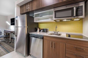 MainStay Suites