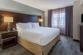 Staybridge Suites Davenport