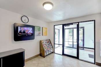 Motel 6 Dallas South