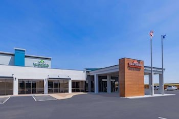 Wingate By Wyndham Wichita Airport