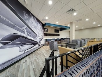 Wingate By Wyndham Wichita Airport