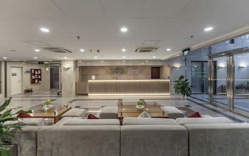 Garden View Court