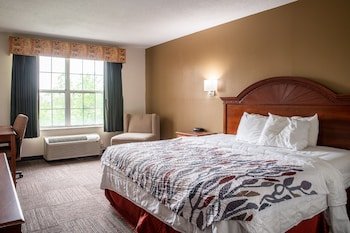 BlissPoint Inn & Suites Marion