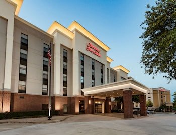 Hampton Inn & Suites DFW Airport