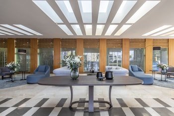 Eden Roc Resort Hotel