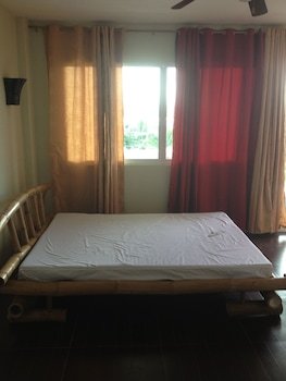 Moalboal Beach Resort