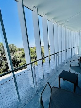 Golden Tulip Lyon Ouest Techlid Hotel & Spa