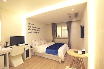 Jeju Lux Hotel