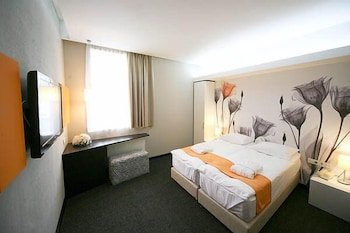 City Park Hotel Bila Tserva