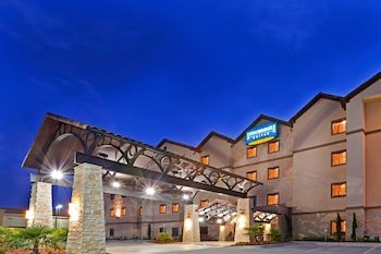 Staybridge Suites DFW Airport North