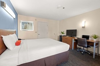 Good Nite Inn, Fremont