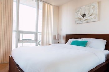 Sarkar Suites - Maple leaf Square