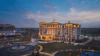 Hollick Hotel Wen'an Tapestry Collection by Hilton