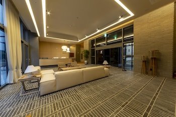Hound Garden & Terrace Hotel